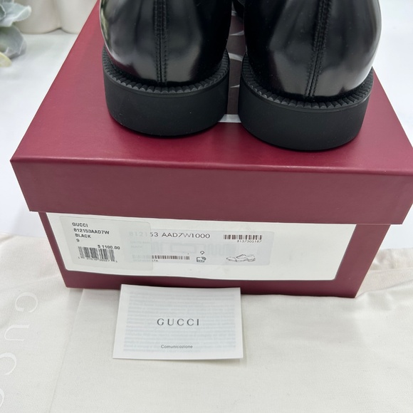 Men’s Gucci, leather black cap toe Oxford‘s size 9, made in Italy